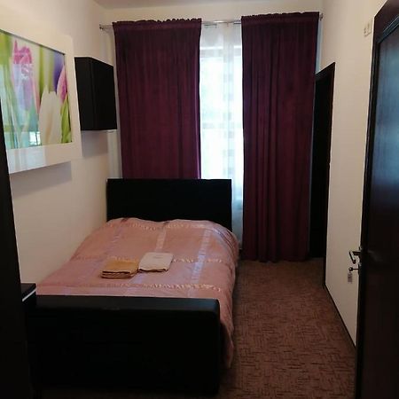 Апартаменти Apartament D-5 Варшава Екстер'єр фото